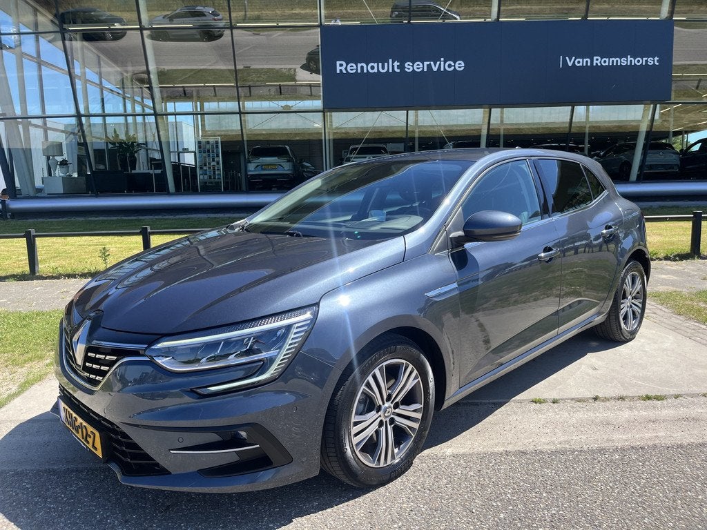 Renault Mégane 1.6 E-Tech Plug-In Hybrid 160PK Intens / Cam, 12 maanden, 77 km/l, Gebruikt, 4 cilinders