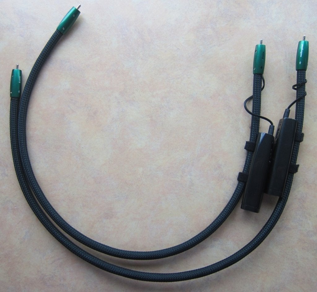 AudioQuest Earth RCA 2 x 0,75m., Ophalen of Verzenden, Gebruikt, Minder dan 2 meter, Interlink-kabel