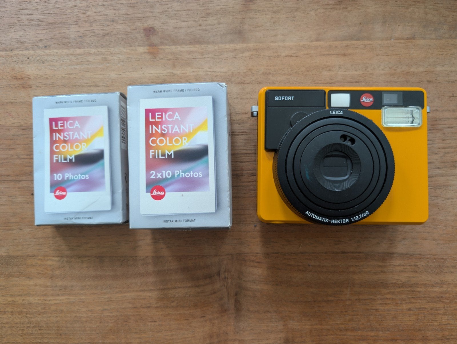 Leica Sofort instant camera geel + fotopapier, Leica, Instant camera, Ophalen of Verzenden, Zo goed als nieuw