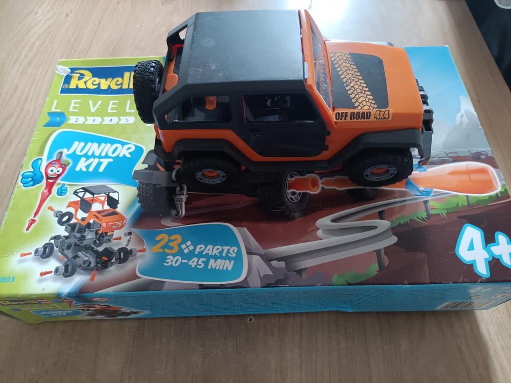 Revell Junior Kit Off Road 4x4 Bouwpakket, Ophalen, Zo goed als nieuw, Bouwen