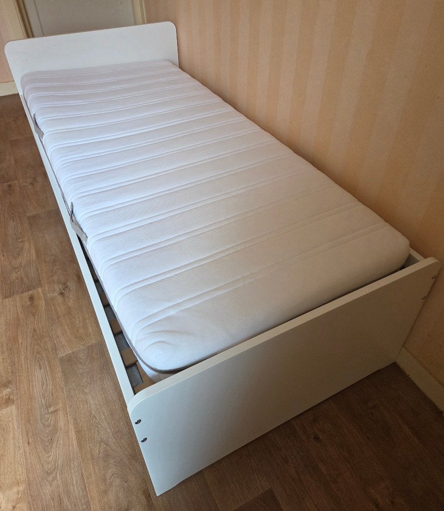 Kinderbed Släkt met 3 ladekasten trolly's en matras, 85 tot 100 cm, Gebruikt, 180 cm of meer, Ophalen