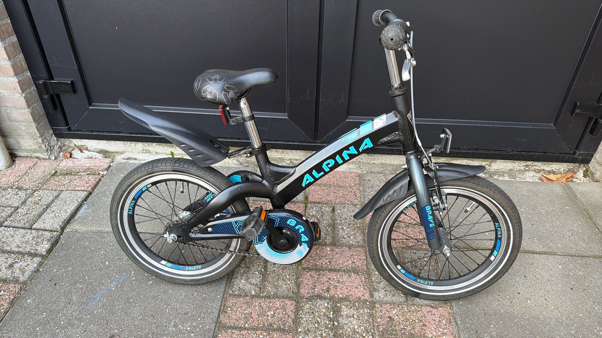 Alpina Brave jongensfiets 16”, Fietsen en Brommers, Ophalen, Terugtraprem, Gebruikt, Handrem