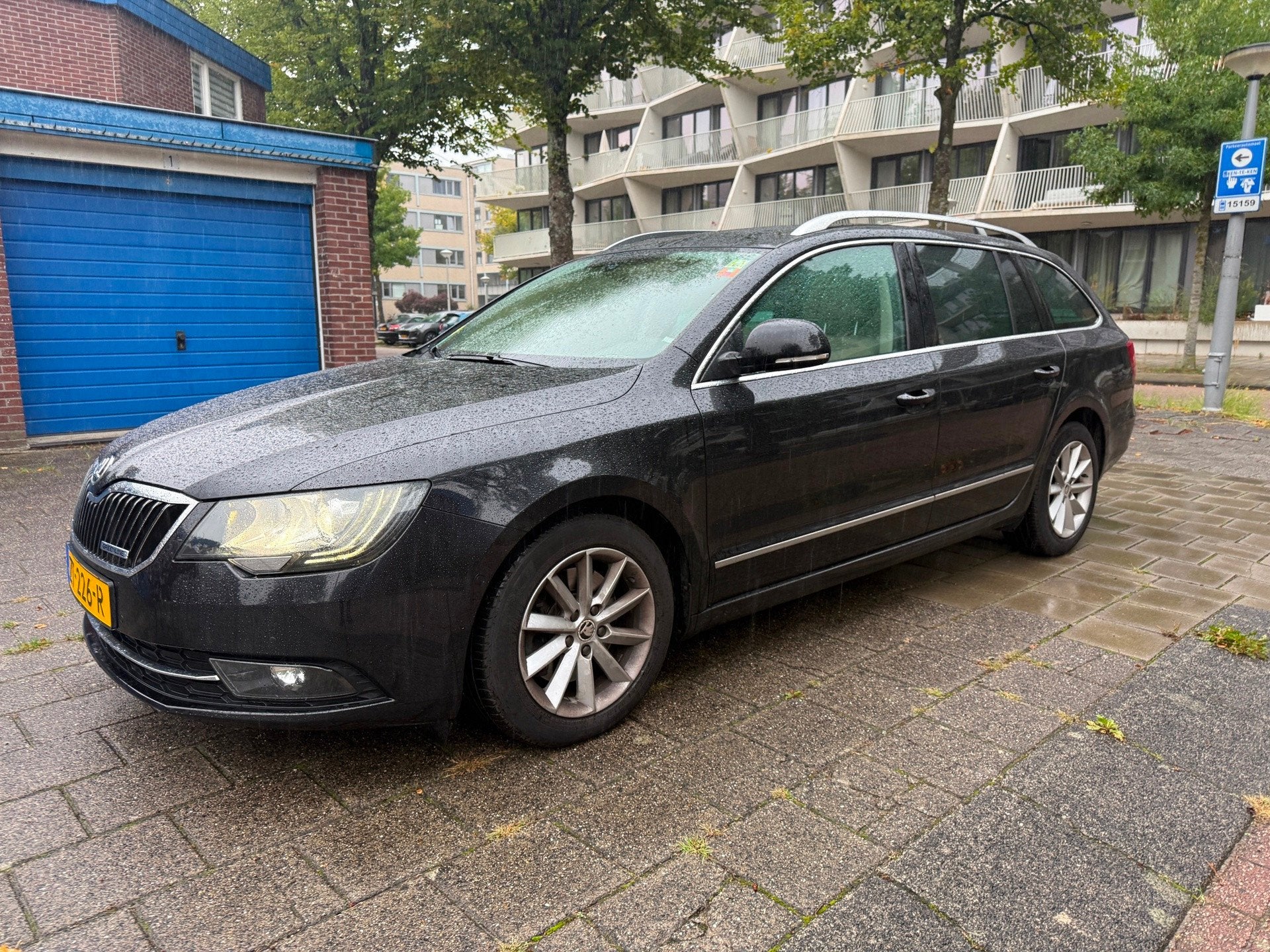 Skoda Superb Combi 1.6 TDI Champs Elysees, Auto's, Voorwielaandrijving, 1441 kg, Gebruikt, Euro 6