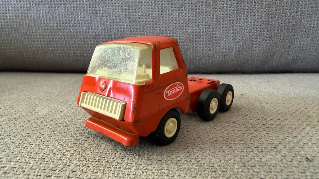 Vintage Tonka Truck - Rode Speelgoedvrachtwagen, Verzamelen, Speelgoed, Gebruikt, Ophalen of Verzenden
