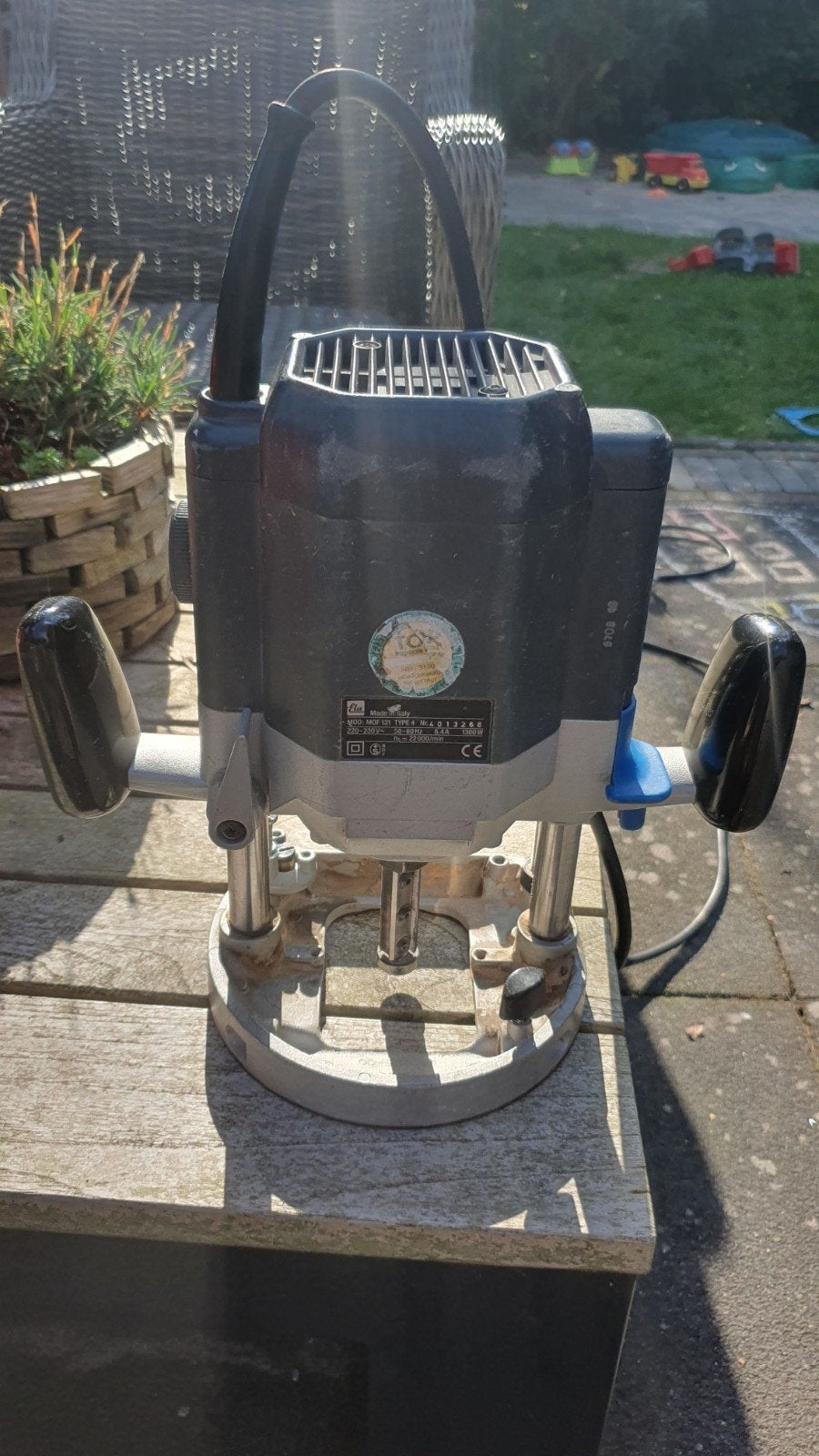 Elu MOF 131 Bovenfrees - Krachtige 1300W freesmachine, Doe-het-zelf en Verbouw, Ophalen, Gebruikt, Bovenfrees, Elu