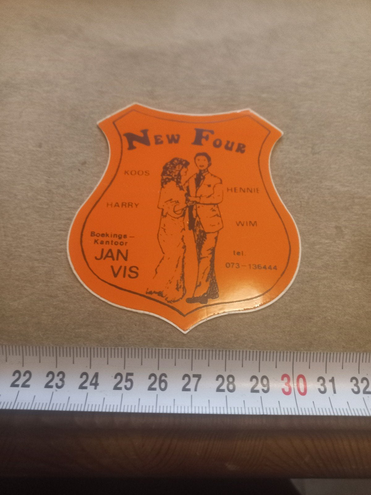 Vintage Sticker 'New Four' - Boekingskantoor Jan Vis, Verzamelen, Ophalen of Verzenden, Gebruikt