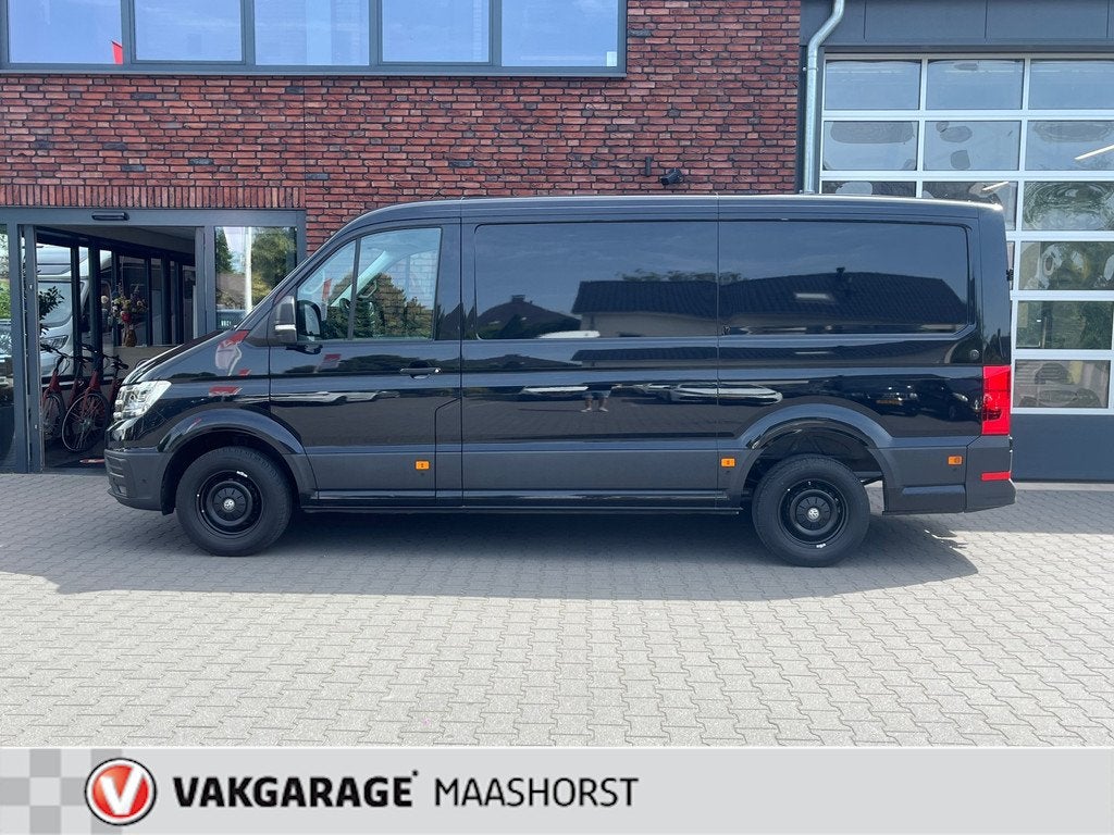 Volkswagen CRAFTER 35 2.0 TDI L3H2 4Motion 3000Kg Trek Autom, Automaat, 12 maanden, Stof, Euro 6