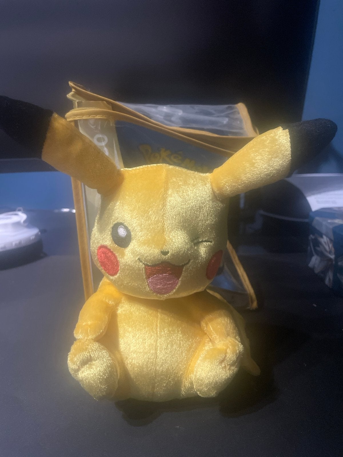 Pikachu knuffel Pokémon 20th Anniversary TOMY, Kinderen en Baby's, Speelgoed | Knuffels en Pluche, Ophalen, Met doos, Overige merken