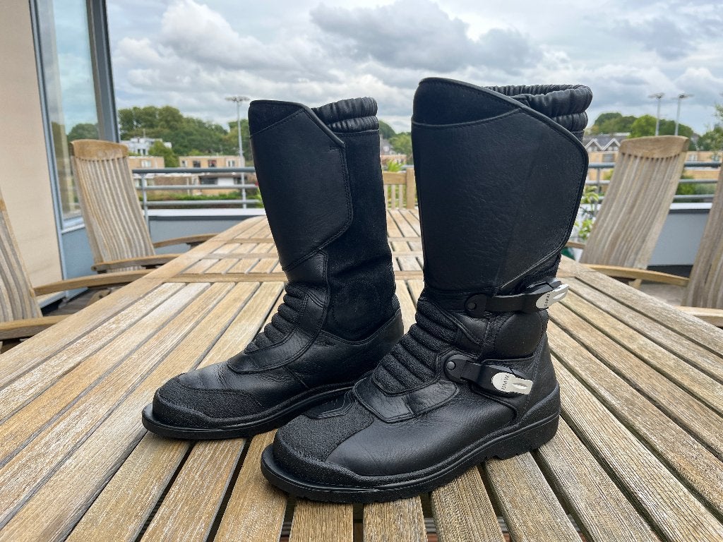 Prachtige BMW Santiago Gore-tex motorlaarzen in maat 41, Motoren, Kleding | Motorkleding, BMW Motorrad, Kinderen, Ophalen of Verzenden