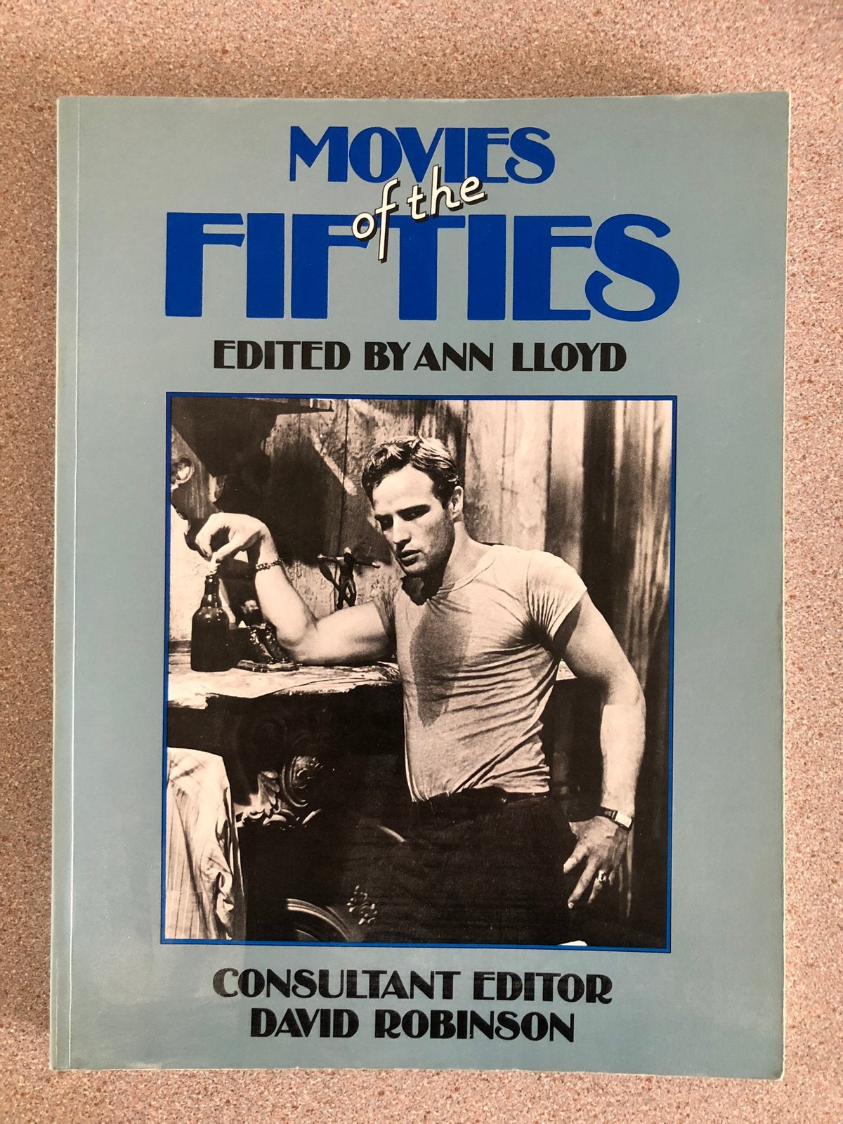 Boek Movies of the fifties edited by Ann Lloyd, goede staat., Boeken, Ophalen of Verzenden, Zo goed als nieuw