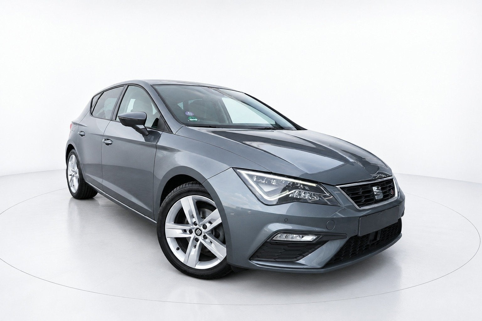 Seat Leon 1.4 EcoTSI FR CAMERA LEER CARPLAY SEAT SOUND, Auto's, Gebruikt, 4 cilinders, 150 pk, Leder en Stof