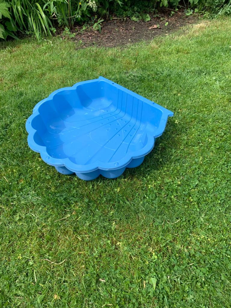 Zandbak schelp voor kleine kinderen, Ophalen, Zo goed als nieuw