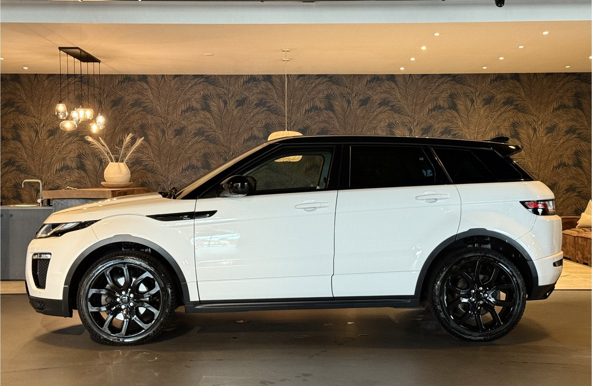 Land Rover Range Rover Evoque 2.0 TD4 HSE Dynamic I Pano I C, Auto's, Land Rover, 1998 cc, Gebruikt, 2000 kg, 179 pk