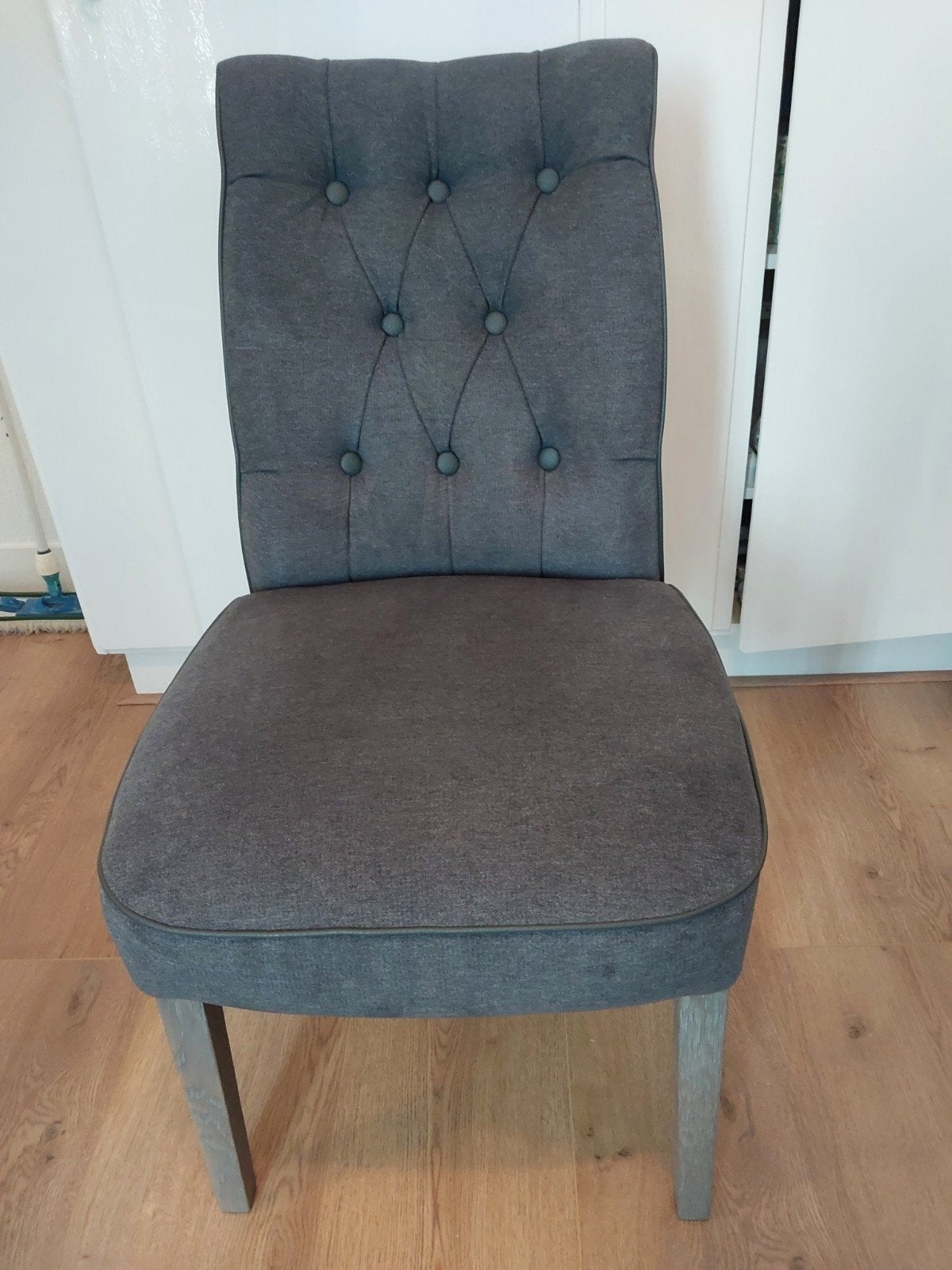 H&H Jenna eetkamerstoelen- Monta Grey, Modern, Klassiek, Comfortabel, Gebruikt, Twee, Ophalen of Verzenden