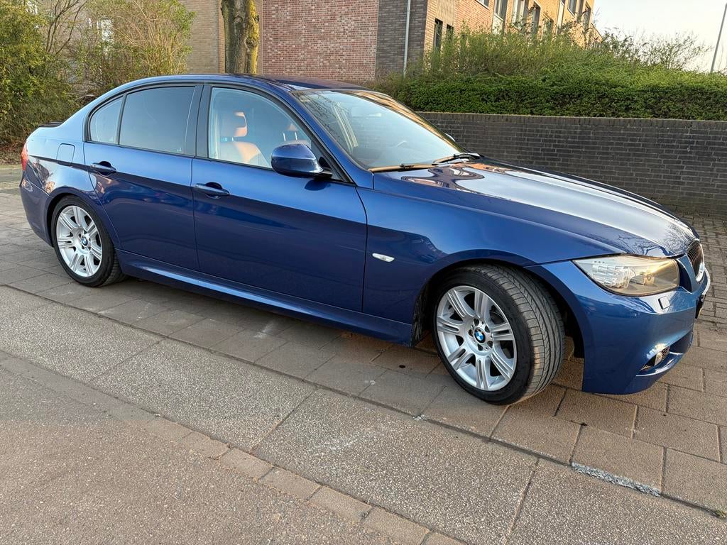 BMW 2011 m sport edition Nieuw APK142.500kmNAPNavi pdc cruis, 4 cilinders, Blauw, Origineel Nederlands, Handgeschakeld
