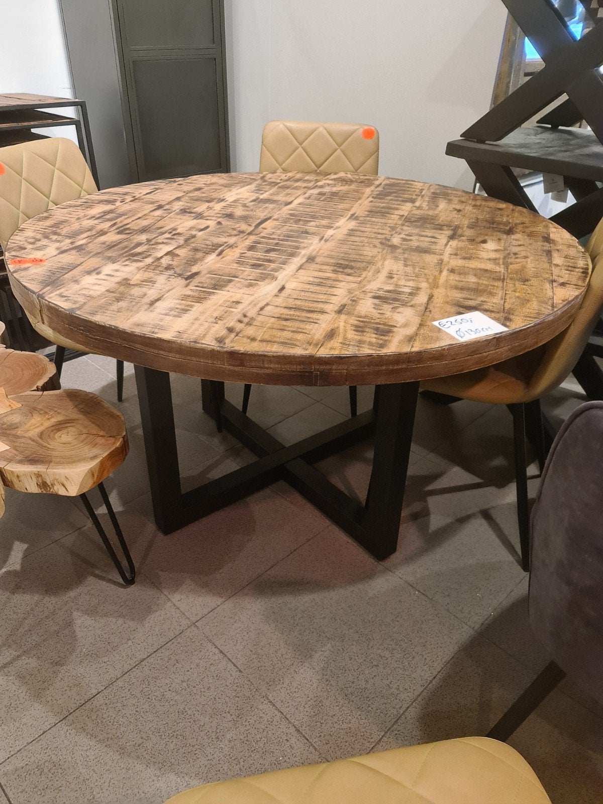 nieuwe eettafel rond 130cm mangohout blokpoot €225, Ophalen, Hout, Meerkleurig, .