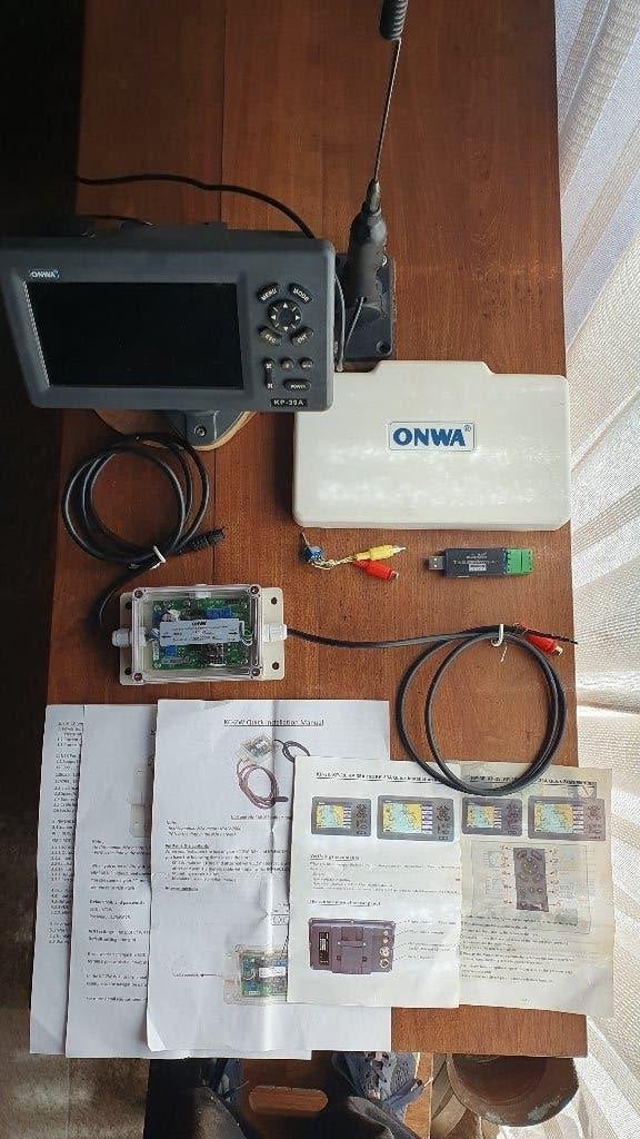 ONWA GPS-plotter KP 39a +AIS + Antenne + WIFI-vertaler NMEA, Ophalen of Verzenden, Zo goed als nieuw, Kaartplotter of Fish Finder