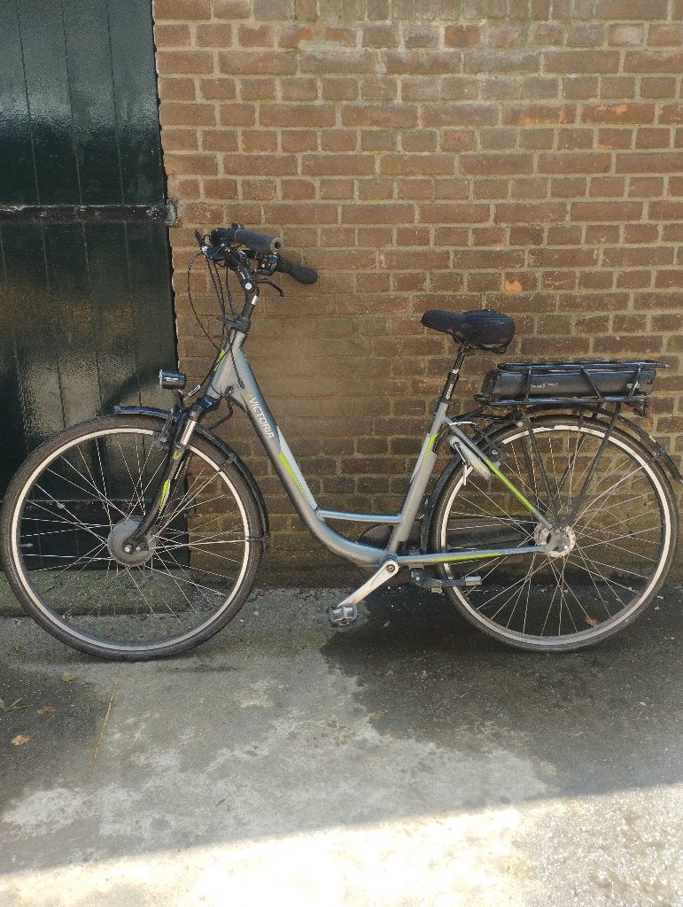 Elektrische Victoria dames opknapfiets met 2 accu's, Gebruikt, Versnellingen, Schijfrem, Ophalen