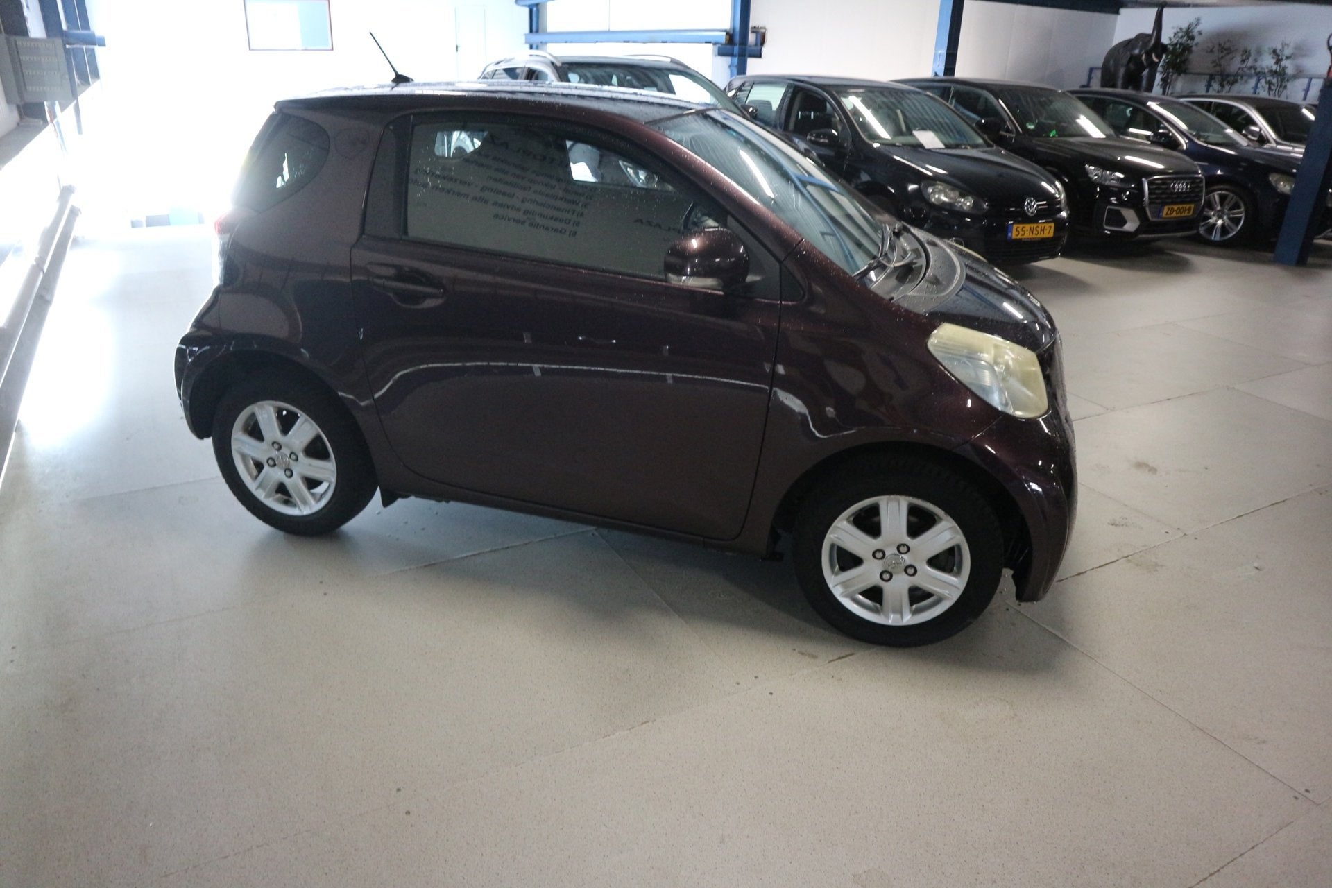 Toyota IQ 1.0 VVTi Comfort / NIEUWE APK / TOP AUTO ! !, Auto's, Gebruikt, Overige kleuren, Origineel Nederlands, Bedrijf