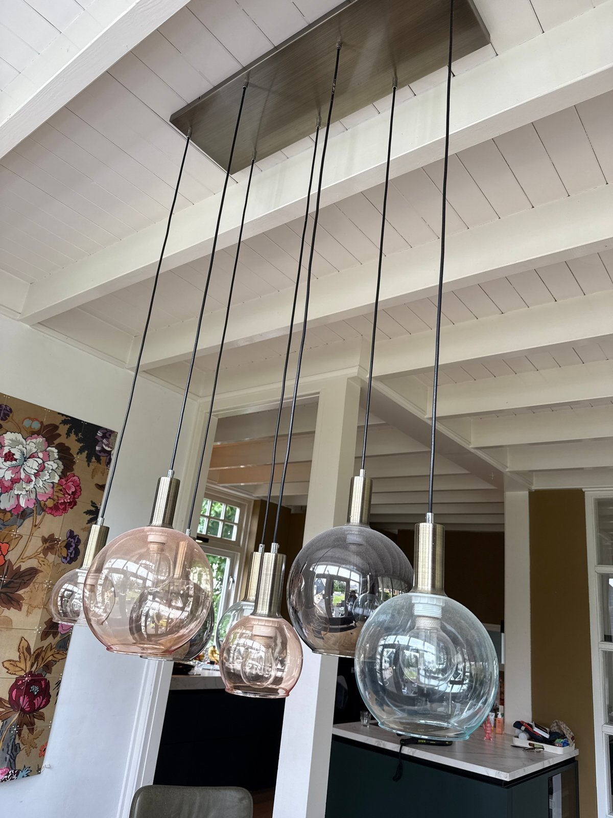 Moderne hanglamp met 7 glazen bollen, Ophalen, Zo goed als nieuw, Glas, E27 (groot)
