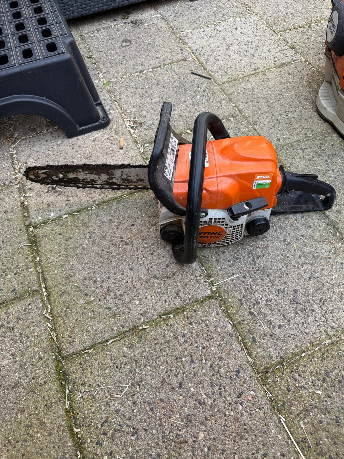 Foto 3 van Stihl MS 170 Kettingzaag - Goede Staat