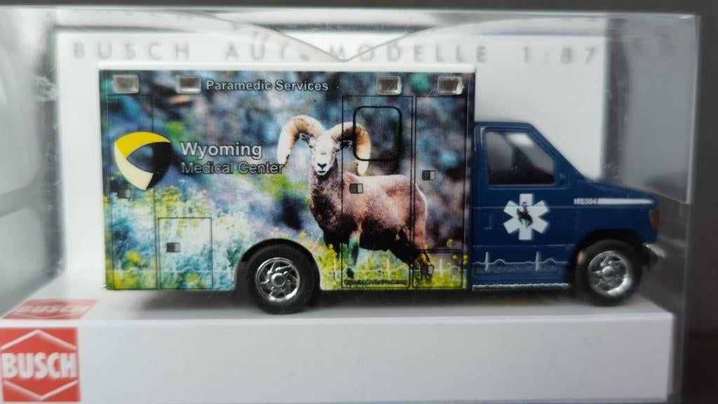 Ford E350 Ambulance Wyoming Bighorn Ram 1;87 Busch Pol, Overige merken, Auto, Verzenden, Busch Gmbh Co