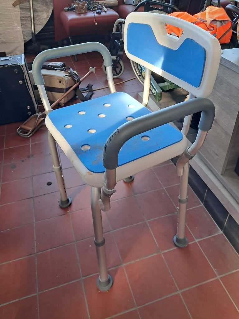 Douchestoel met armleuningen en rugleuning  CS27303, Diversen, Ophalen, Gebruikt
