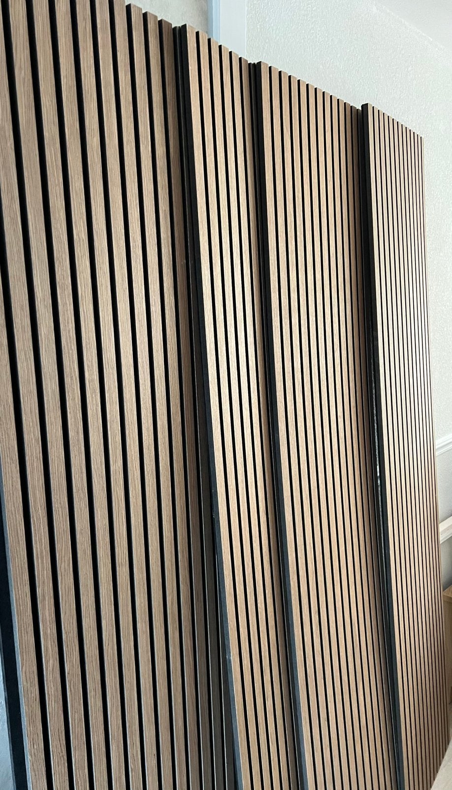 5 wandpanelen 4x walnoot 1 x blank eiken, Ophalen, Zo goed als nieuw