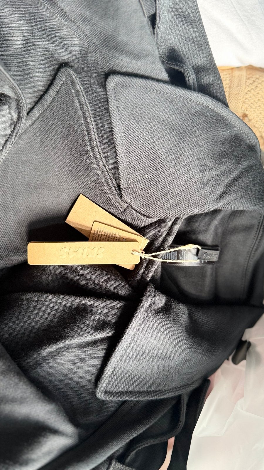 Foto 4 van Skims Fleece Trenchcoat Zwart - Maat M (valt als L)