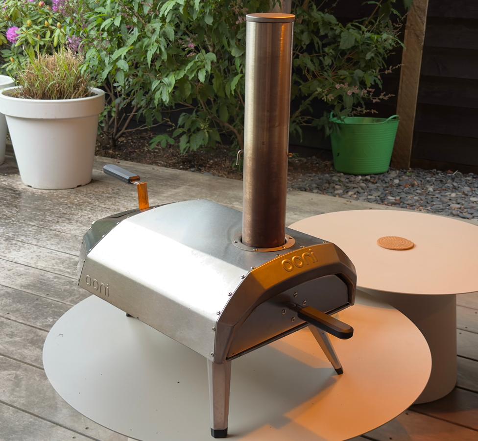 Ooni Karu 12 complete set met accessoires, Tuin en Terras, Pizzaovens, Ophalen of Verzenden, Zo goed als nieuw