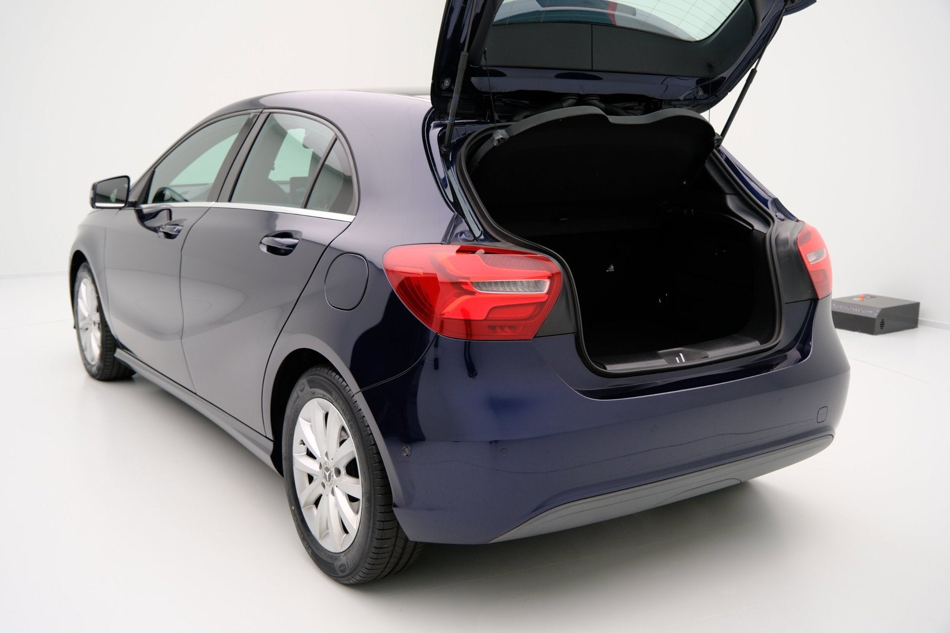 Foto 8 van Mercedes-Benz A-klasse 160 Ambition Aut. LED|Navi|1e Eig|Hal