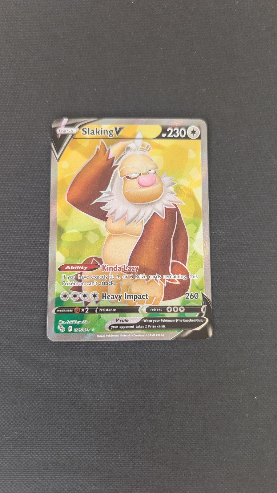 slaking V pokemonkaart, Hobby en Vrije tijd, Ophalen of Verzenden, Nieuw, Losse kaart, Foil