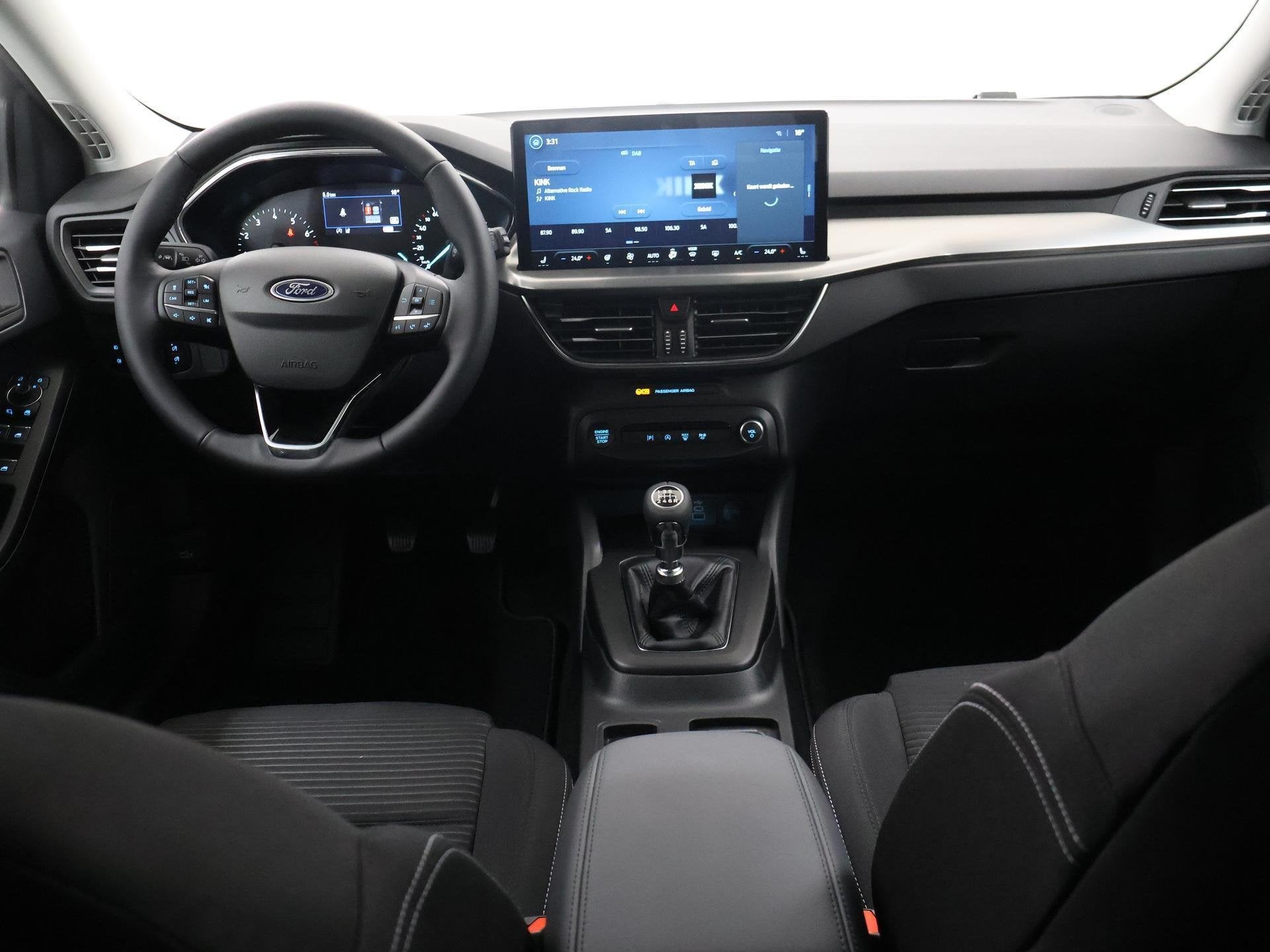 Ford Focus Wagon 1.0 EcoBoost Hybrid Titanium Winterpack, Auto's, Zwart, Origineel Nederlands, Handgeschakeld, 999 cc