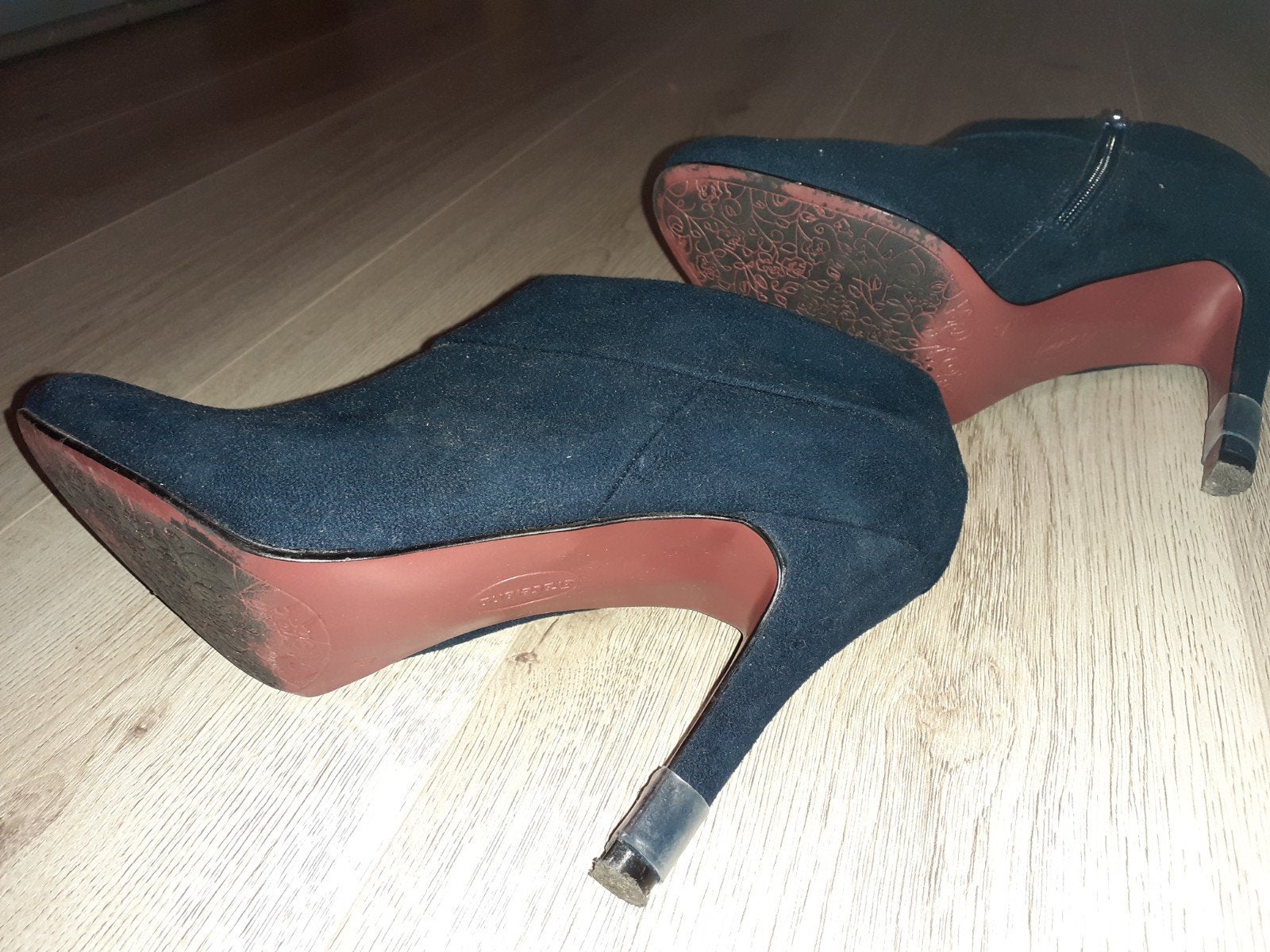 Donkerblauwe enkellaarsjes maat 40, Blauw, Lage of Enkellaarzen, Ophalen of Verzenden, Gedragen