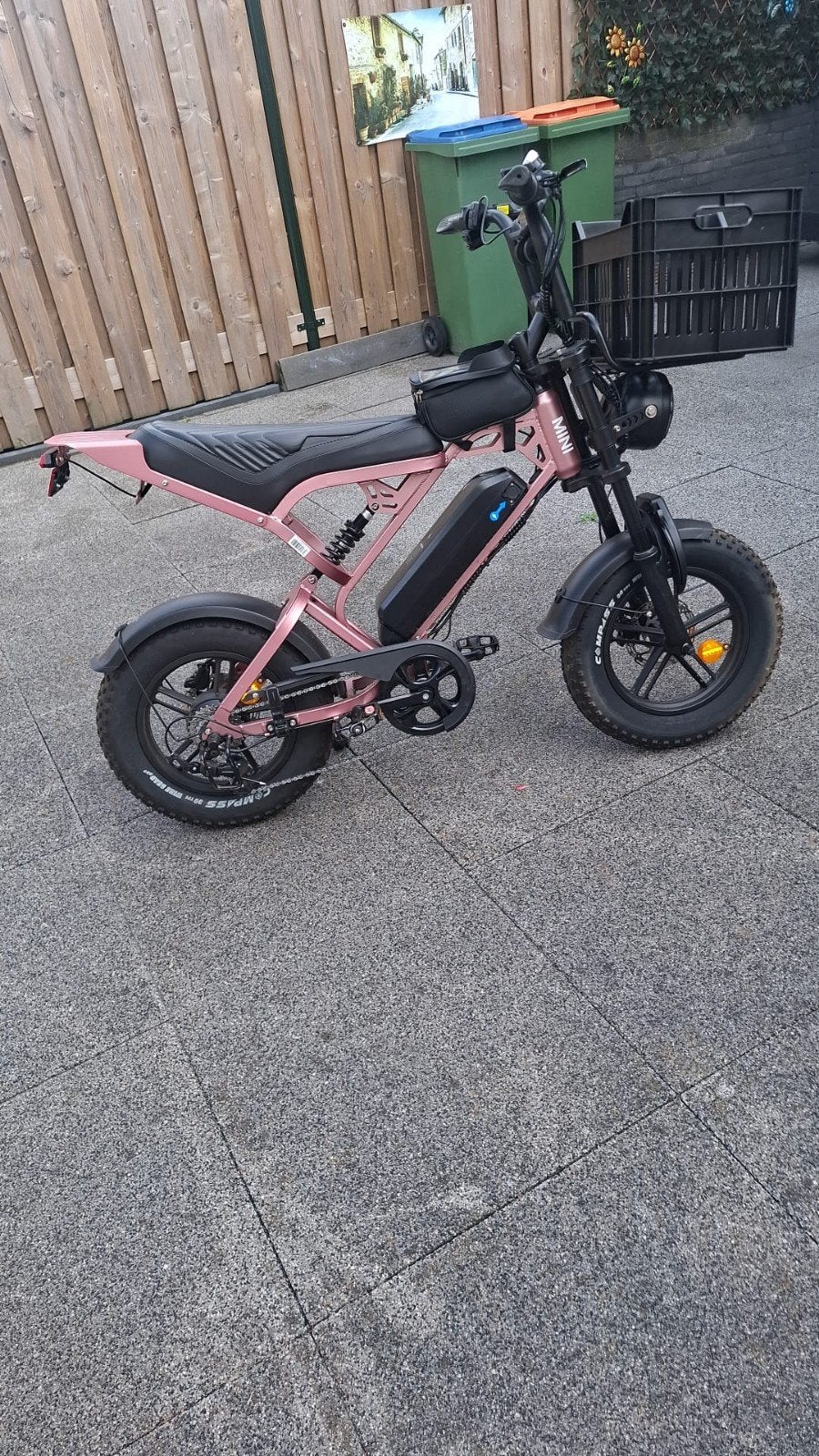 Roze MINI E-bike met mand en 7 versnellingen, Ophalen