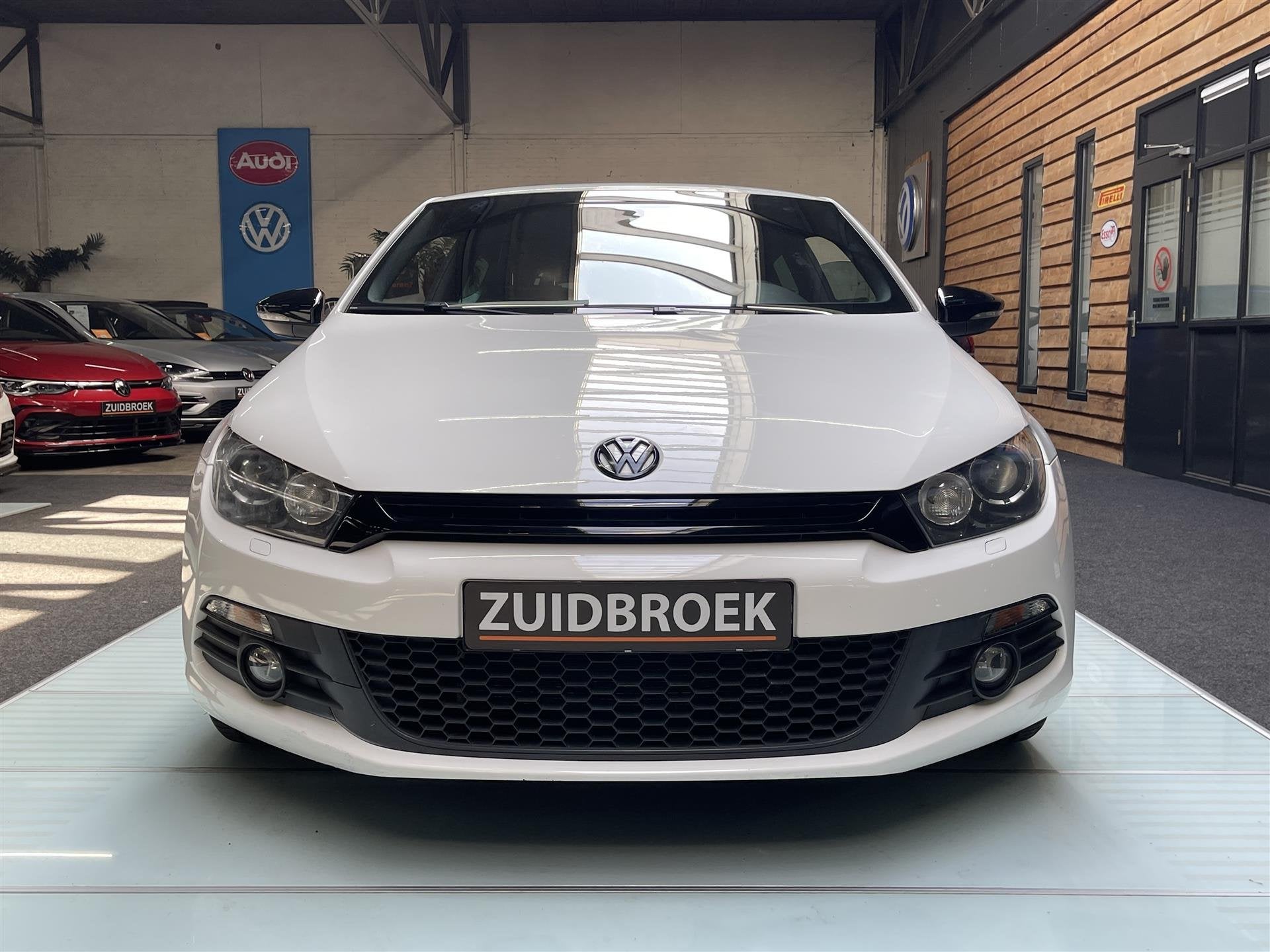Volkswagen Scirocco 1.4 TSI 122PK Clima Navi Xenon Stuurbedi, Gebruikt, 4 cilinders, Origineel Nederlands, Handgeschakeld