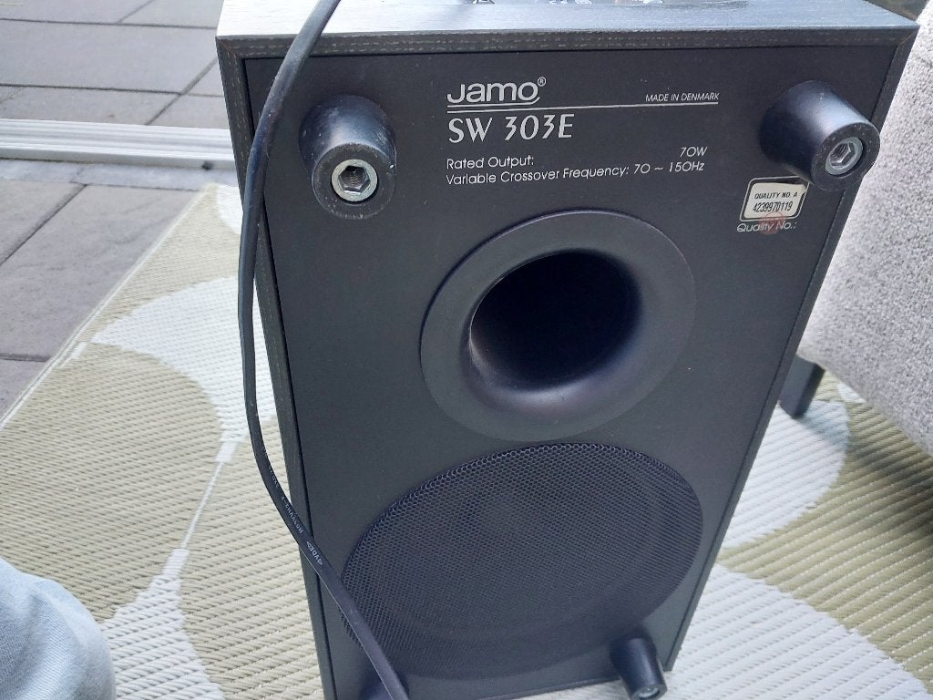 Subwoofer, Inclusief kabels, Subwoofer, Zo goed als nieuw, 60 tot 120 watt