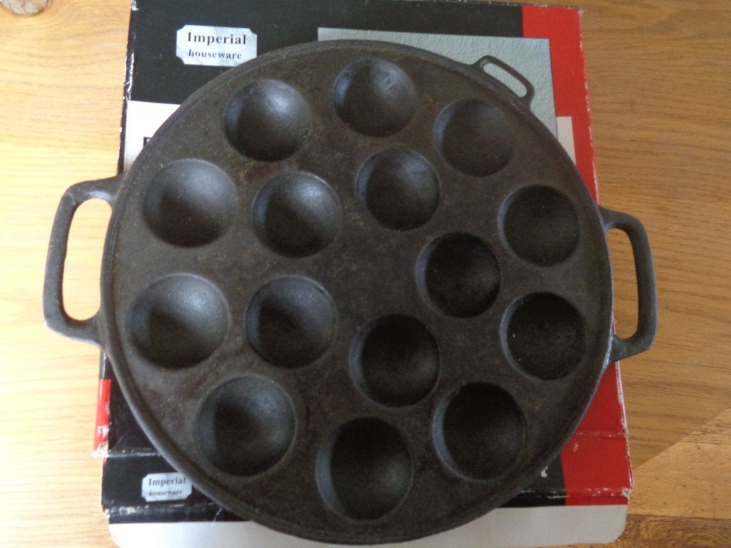 gietijzeren poffertjespan, Koekenpan, Gietijzer, Ophalen of Verzenden, Zo goed als nieuw