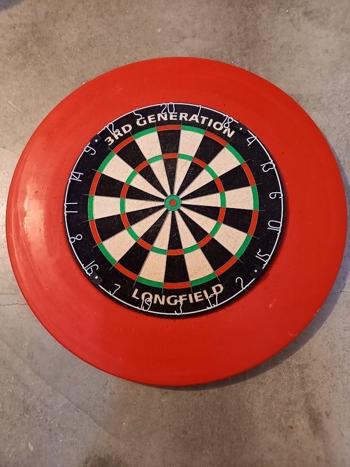 Dartbord plus surround, Ophalen, Gebruikt, Dartbord
