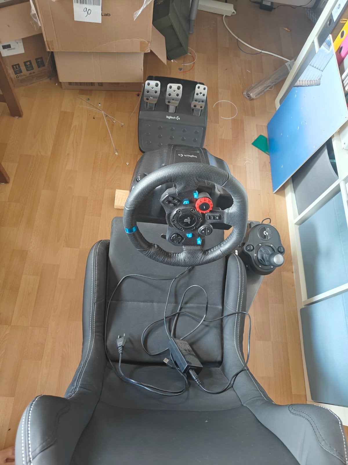 Playseat Evolution met Logitech G29 racestuur en pedalen, Ophalen