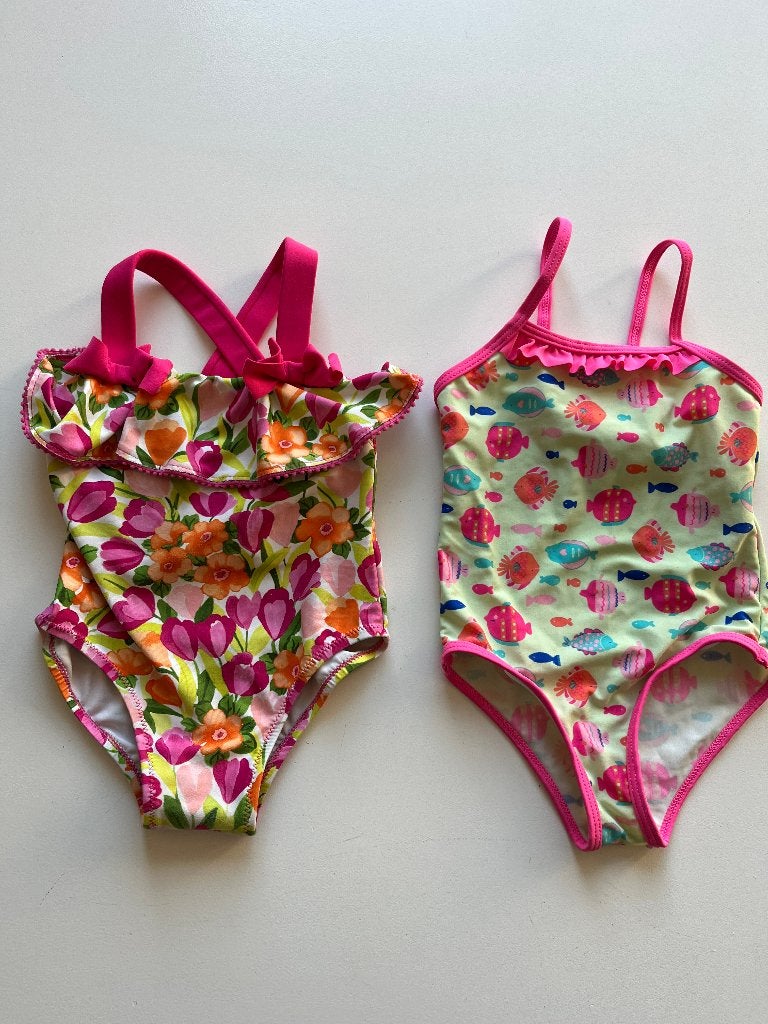 MAAT 86/92  SAMEN VOOR 5 EURO.!!, Kinderen en Baby's, Kinderkleding | Kinder-zwemkleding, Meisje, Badpak, Ophalen of Verzenden