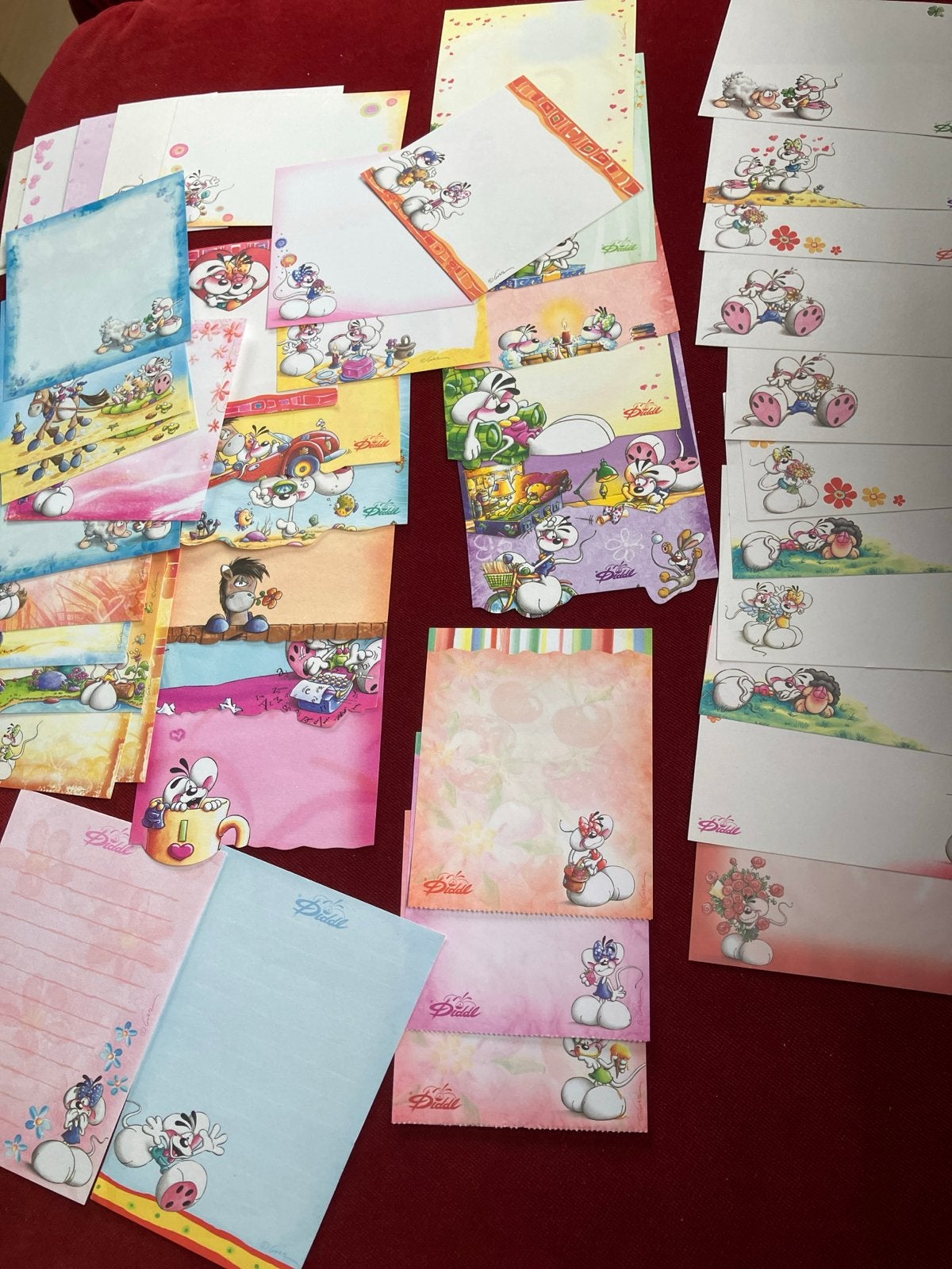 Diddl en Diddlina 48 kleine velletjes, Verzamelen, Verzenden, Verschillende figuren, Gebruikt, Papier, Kaart of Schrift
