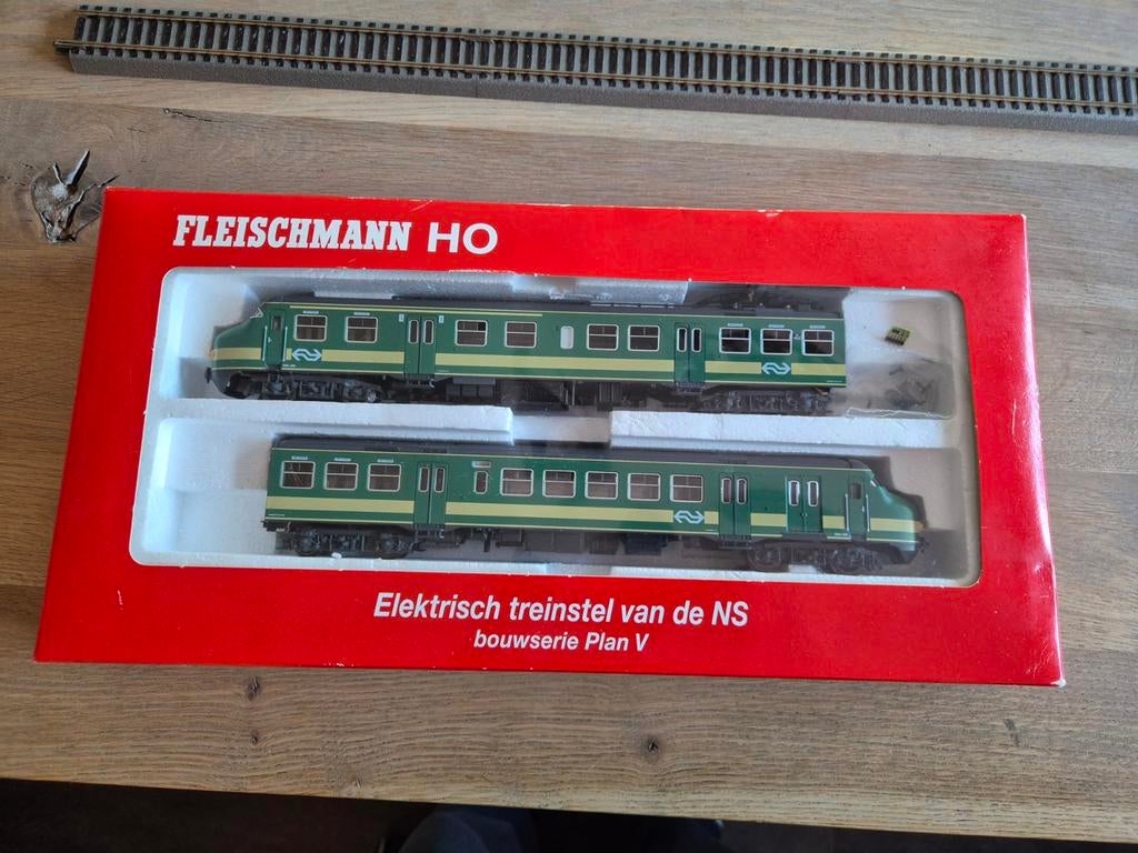 Fleischmann 82 4472 - NS Plan V treinstel 402 (1), Hobby en Vrije tijd, Modeltreinen | H0, Gebruikt, Treinset, Gelijkstroom, Fleischmann