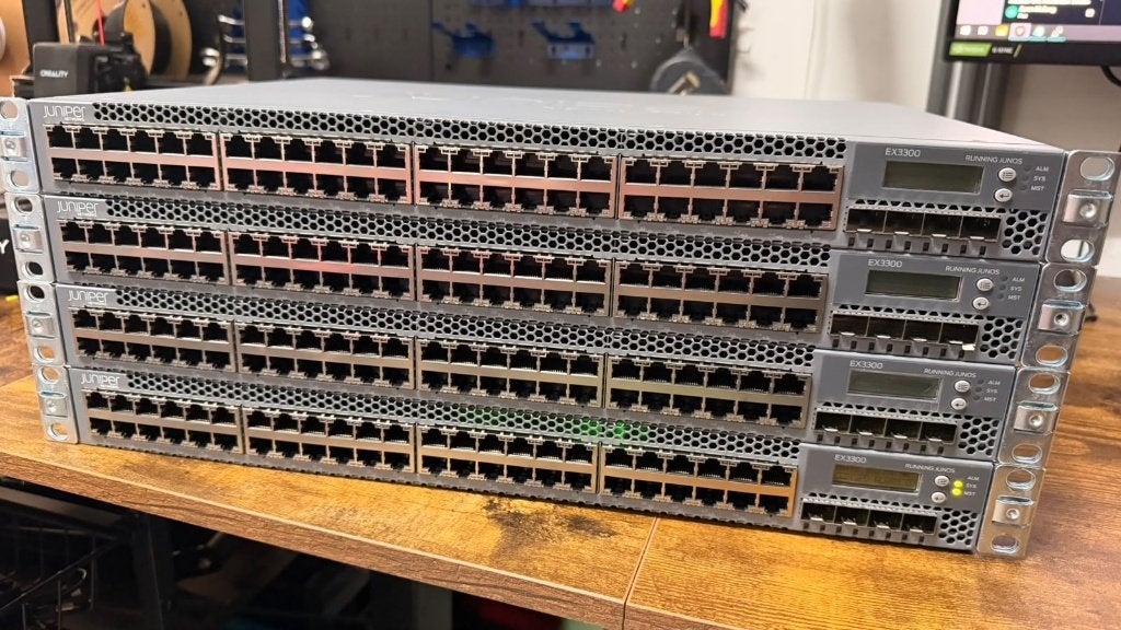 Juniper EX3300-48T 48-poorts gigabit switch (4 Stuck)