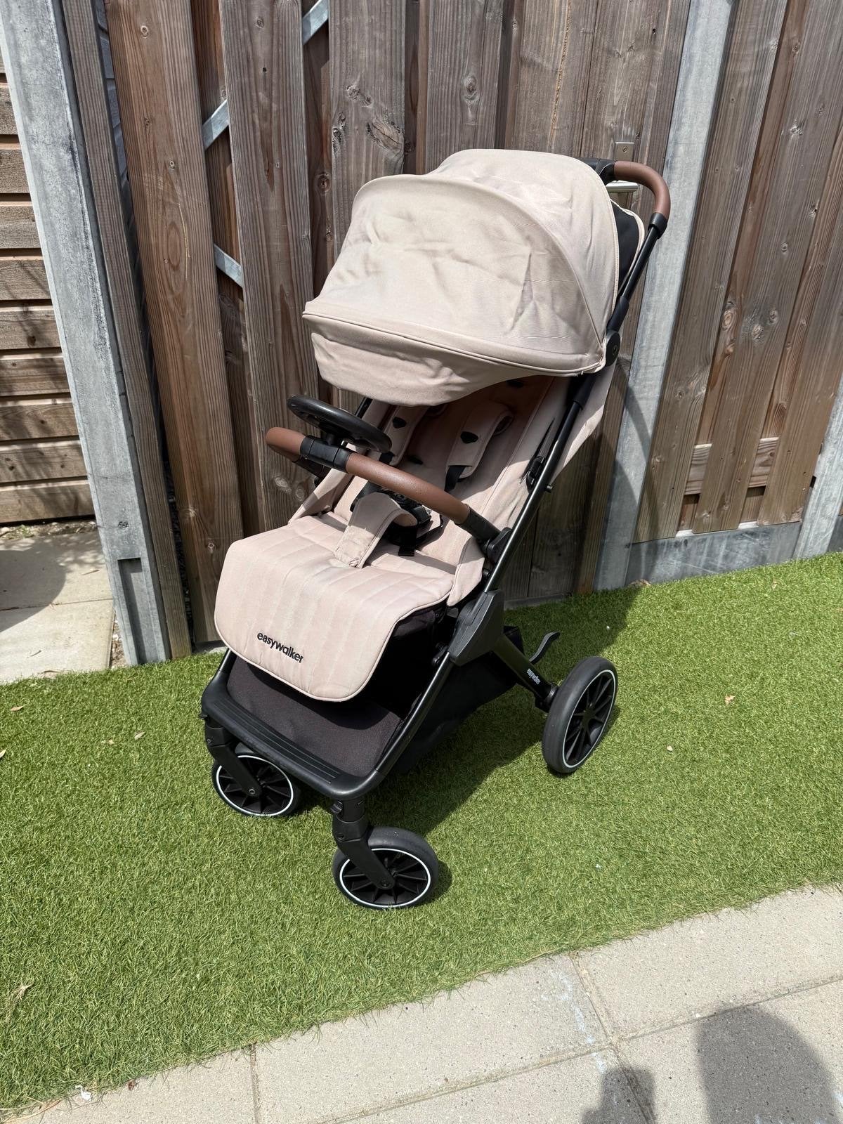 Easywalker Jackey 2 XL Buggy - Zo goed als nieuw!, Kinderen en Baby's, Buggy's, Ophalen, Zo goed als nieuw, Overige merken, Verstelbare rugleuning