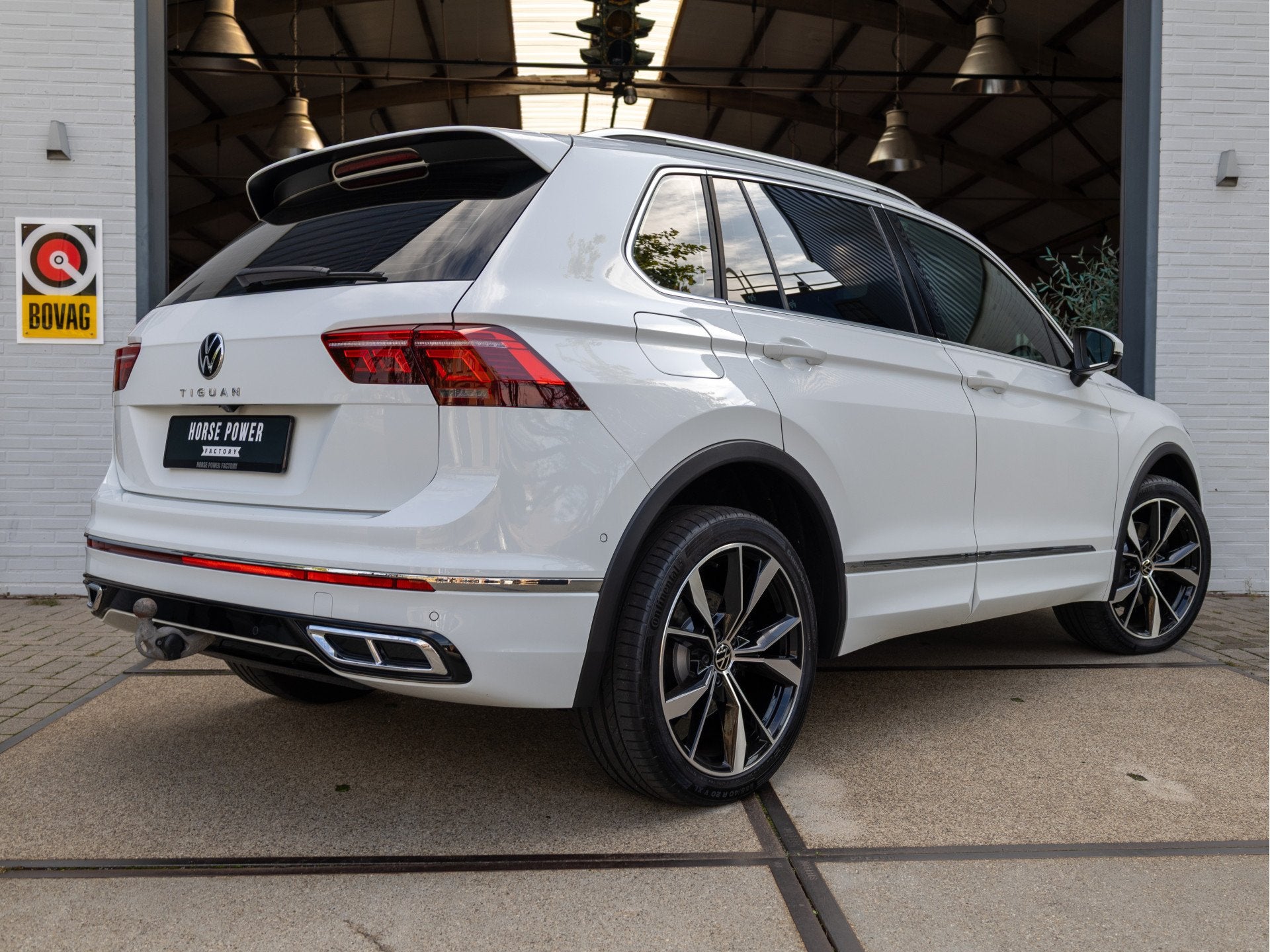 Volkswagen Tiguan 1.4 TSI eHybrid R-Line Business+ *Pano | I, Dealer onderhouden, Adaptive Cruise Control, Wit, Hybride Elektrisch/Benzine