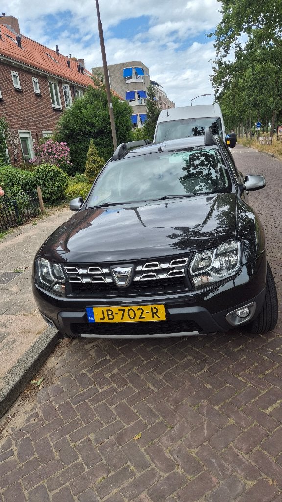 Dacia Duster 1.2 TCE 125 4X2 2016 Zwart, Auto's, Dacia, Voorwielaandrijving, 125 pk, USB, Zwart