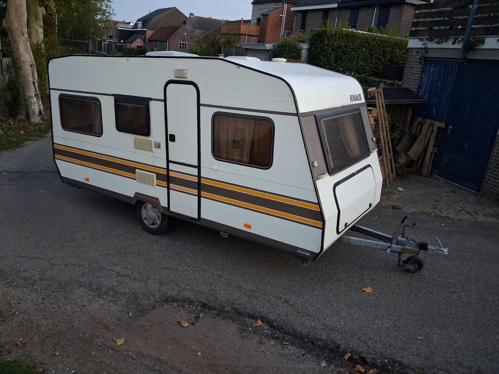 knaus sudwind met kenteken, Schokbreker, Standaardzit, Bedrijf, 4 tot 5 meter