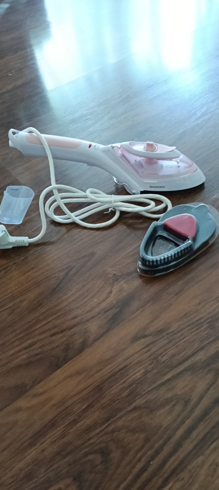 SilverCrest Stoomborstel 4-in-1 met anti-plaklaag, Ophalen of Verzenden, Zo goed als nieuw, Strijkijzer met snoer