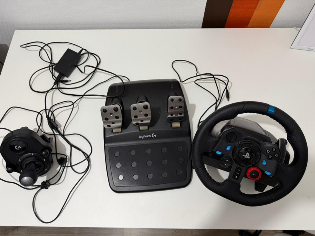 Logitech G29 Race Stuur + Pedalen + Shifter, Ophalen of Verzenden, Zo goed als nieuw, Stuur of Pedalen, PlayStation 4